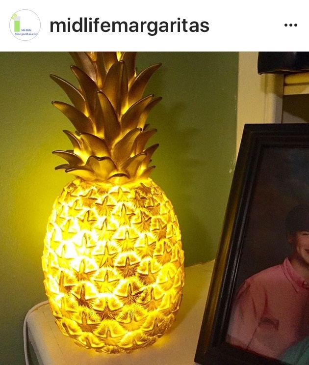 pineapplelamp